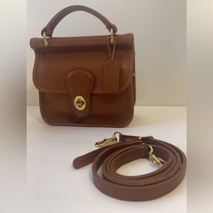 Vintage Coach Bag Winnie or Mini Willis in British Tan Leather Crossbody  #9023